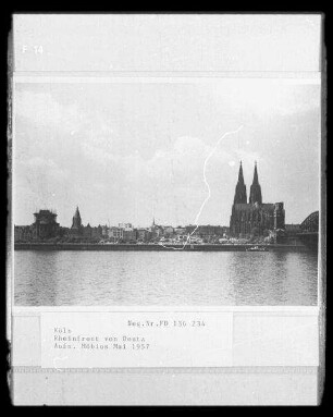 Rheinansicht : Köln, Blick auf die Stadt mit Dom von Deutz aus über den Rhein