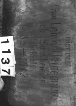 Grabstein 1137 (Detailaufnahme)