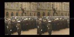 Kaiser Wilhelm II. und Generalität bei der Fahnenweihe am Zeughaus, Berlin