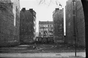 Berlin-Schönederg : Berlin-Schönederg;