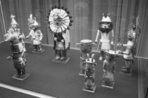 Badisches Landesmuseum. Ausstellung "Kachina-Figuren der Pueblo-Indianer Nordamerikas" aus der Sammlung von Prof. Horst Antes