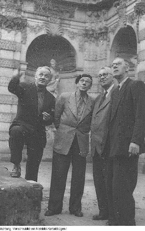 Dresden, Zwinger. Architekt Professor Arthur Frenzel, Architekt Max Zimmermann, Bildhauer Albert Braun und Fritz Sittner, 1957