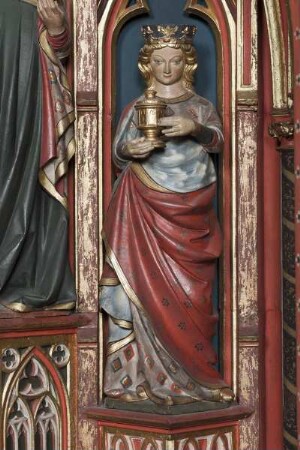 Rechte Altarnische: Die Heiligen Katharina, Elisabeth und Magdalena — Figur der heiligen Magdalena in der rechten Mittelnische des Hochalters