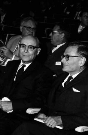 16. Tagung 1966 Mediziner; Im Vortragsaal: André F. Cournand, Sir Hans A. Krebs