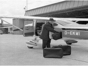 Reiseverkehr auf dem Flugplatz Forchheim.