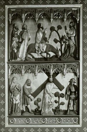 Marienaltar, linker Flügel, geöffnet, mit Einzug in Jerusalem und Kreuztragung