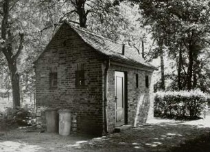 Toilettengebäude