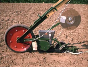 Fotografie: Gartenbautechnik-Freiland, Aussaat