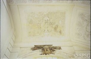 Berlin, Schloss Charlottenburg, Altes Schloss, Kernbau, Treppenhaus, R. 113 / R. 208, Relief von Joachim Dunkel.