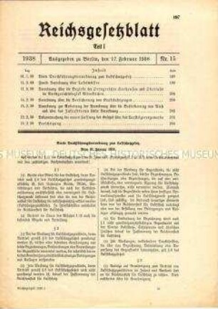 Reichsgesetzblatt mit verschiedenen Verwaltungsverordnungen u.a. zur KfZ-Versicherung