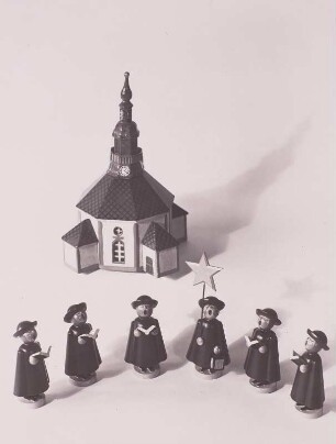Kurrendesänger mit Seiffener Kirche, Holz, gedrechselt und bemalt
