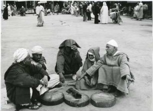 Djemaa el Fna in Marrakesch : Händler auf der Djemaa el Fna in der marokkanischen Stadt Marrakesch.