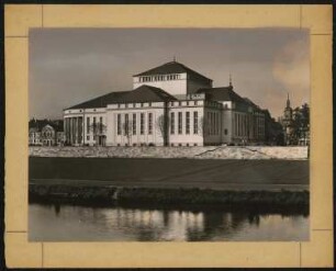 Gautheater Westmark (auch: Grenzlandtheater Saarpfalz, Saarländisches Staatstheater), Saarbrücken: Ansicht von Süden