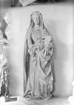 Statue der Madonna