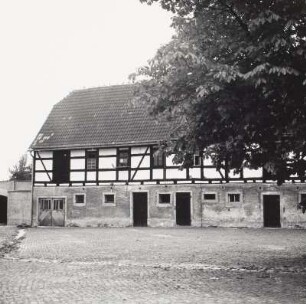 Nebengebäude, Krögis
