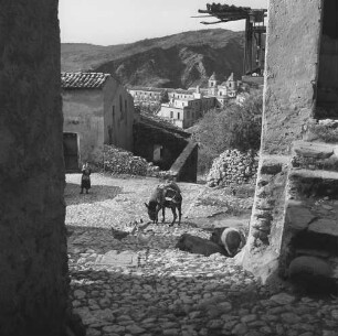 Stilo, Blick zum Kloster San Giovanni Theresti