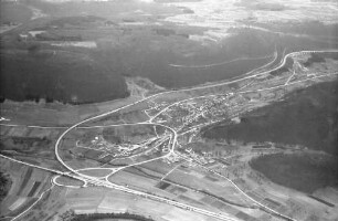 Schwäbische Alb: Autobahnknoten am Albaufstieg Wiesensteig, A 8