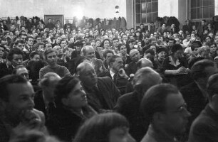 Freiburg: Publikum in der Universität, Hörsaal