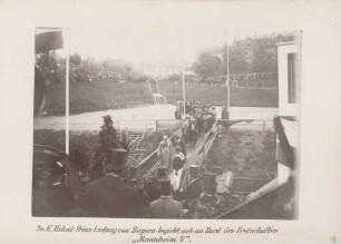 Prinz Ludwig von Bayern "begibt sich an Bord des Festschiffes Mannheim 7" im Hafen von Mannheim
