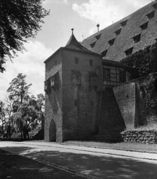 Schwäbisch Hall. Langenfelder Tor (1101/1200 und 1515). Feldseite