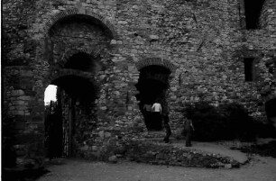 Staufen: Staufener Burg; Eingangstor Innenseite