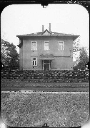 Radebeul, Emil-Högg-Straße 7. Mietvilla (1903/1904). Hofansicht