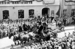 Festumzug in Eisleben zur 750-Jahr-Feier des Kupfererzbergbaus