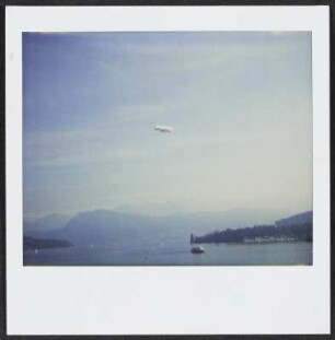 Zeppelin über den Vierwaldstättersee bei Luzern