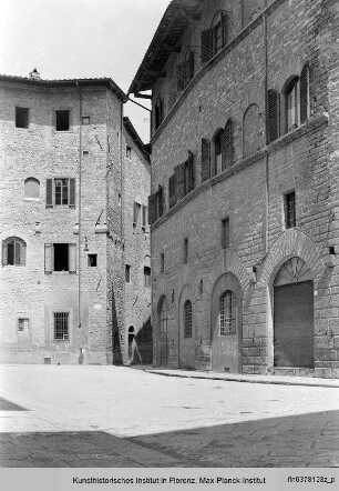 Palazzo Peruzzi, Palazzo Bourbon del Monte, Florenz