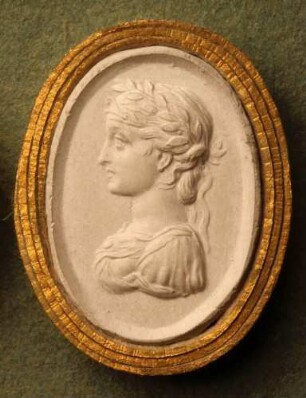 Profilbildnis der Olympias von Epirus (Daktyliothek, Zweites Historisches Tausend)