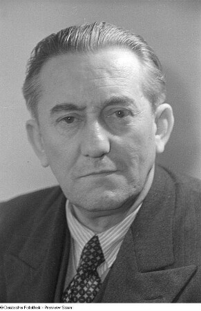 Porträtaufnahmen des SED-Funktionärs Franz Dahlem