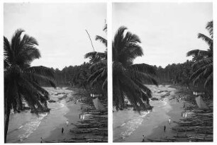 Mount Lavinia, Sri Lanka. Blick vom Mount Lavinia auf den Strand mit Einheimischen, Touristen und Holzbooten