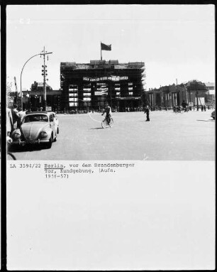 Berlin, Kundgebung am Brandenburger Tor