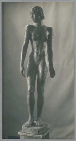 Schreitendes Mädchen, 1925, Bronze