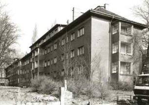 Dresden-Neustadt, Waldschlößchenstraße 13/9. Wohnblock (um 1925). Straßenansicht