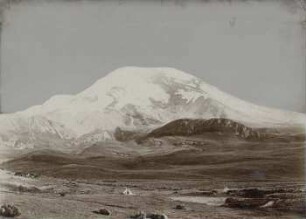 Der Chimborazo von der Nordseite, aus 4266 m Höhe von der Ovejeria-Paila-cocha gesehen