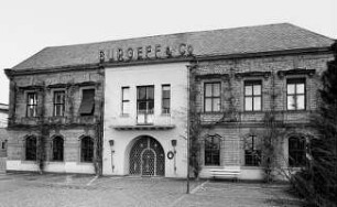 Hochheim am Main, Geheimrat-Hummel-Platz 1a