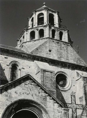 Die Kathedrale v. Notre Dame in Avignon
