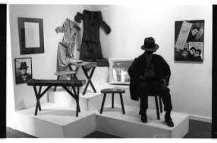Kleinbildnegativ: "Valeska Gert", Galerie 70, 1985