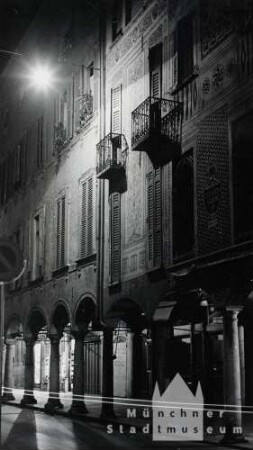 Italien. Gasse in Lugano