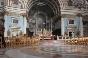 Innenraum des Domes von Mosta