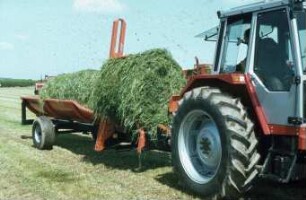 Fotografie: Erntetechnik, Rundballen, Heu, Ladewagen, Ballenladewagen