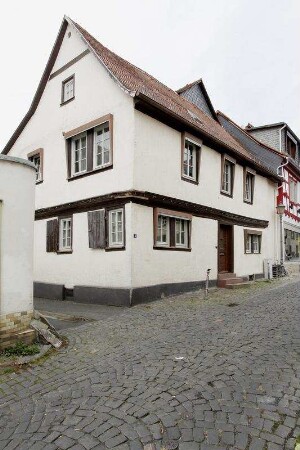 Wohnhaus; Kronberg, Adlerstraße 4
