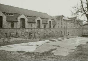 Wirtschaftsgebäude, Drehsa