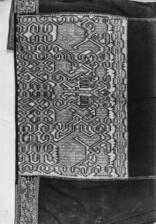 Blusenbesatz der Li (Sammlung Hans Stübel - 2. Forschungsreise durch Hainan 1932)