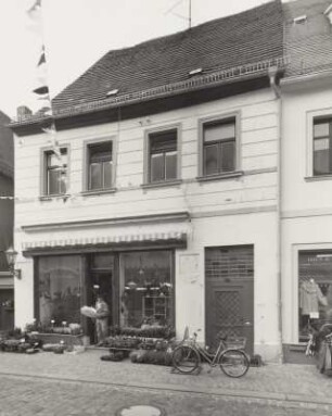 Laden, Wurzen