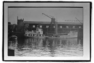 Askari (1927), Frachtschiff, Deutsche Ost-Afrika-Linie, Hamburg, Bau-Nr. 106