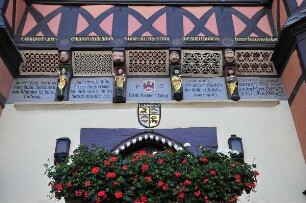 Wernigerode - Historische Figuren am Rathaus : Historische Figuren am Rathaus von Wernigerode, aufgenommen am 28. Oktober 2011