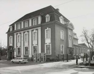 Postgebäude
