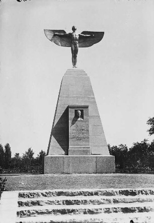 Denkmal für Otto Lilienthal : Otto Lilienthal, Denkmal